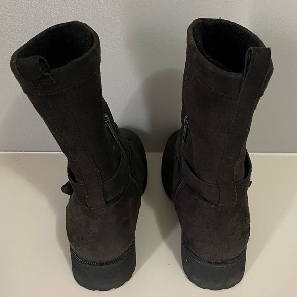 Authentic Ugg Glendale Boots, Ladies Size 9, Black - Picture 9 of 16